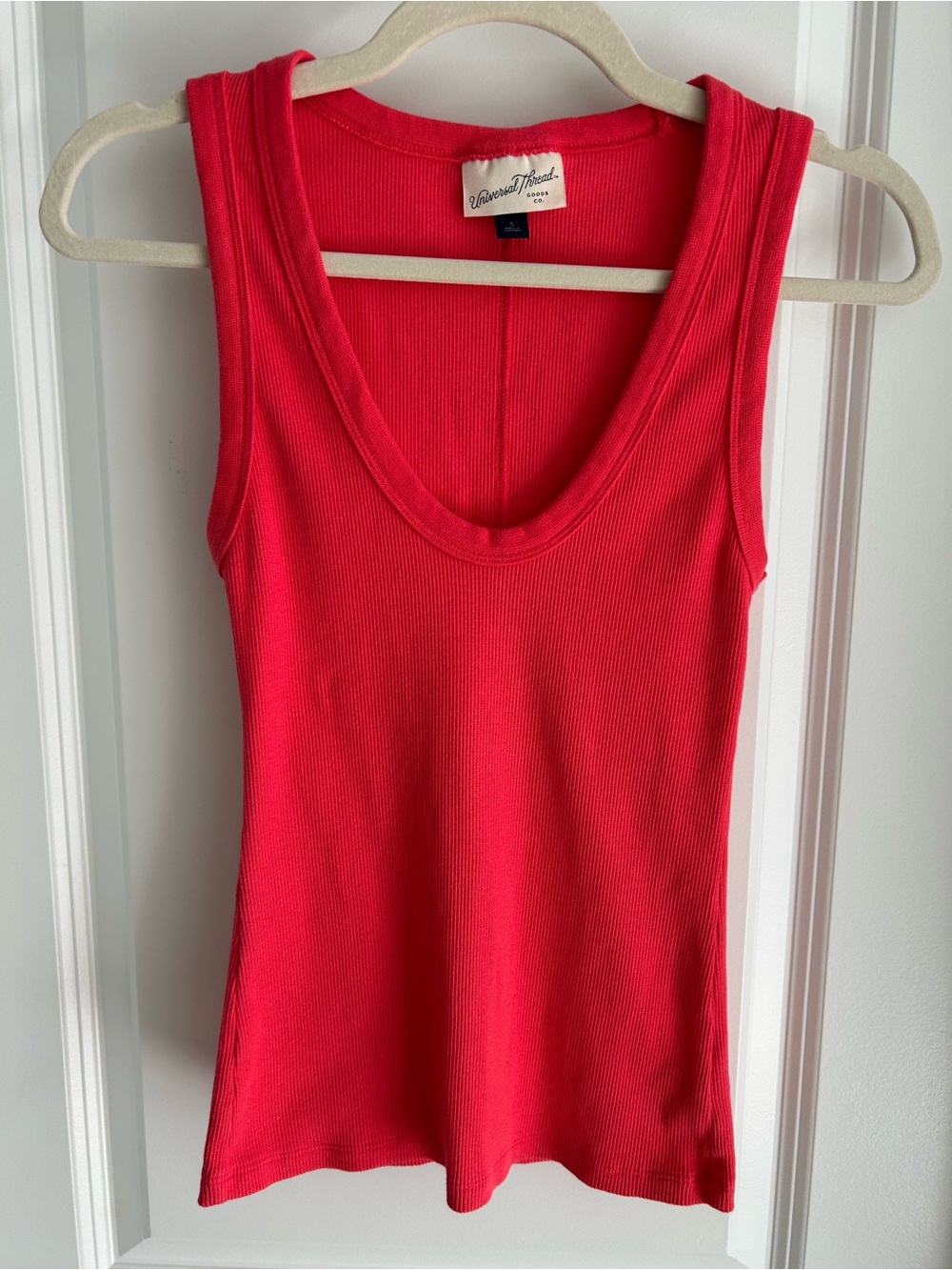 Universal Thread Red Ribbed Scoop-Neck Tank